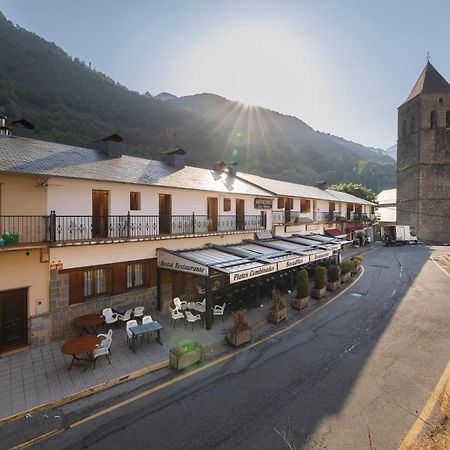Hostal Los Valles Bielsa Eksteriør bilde