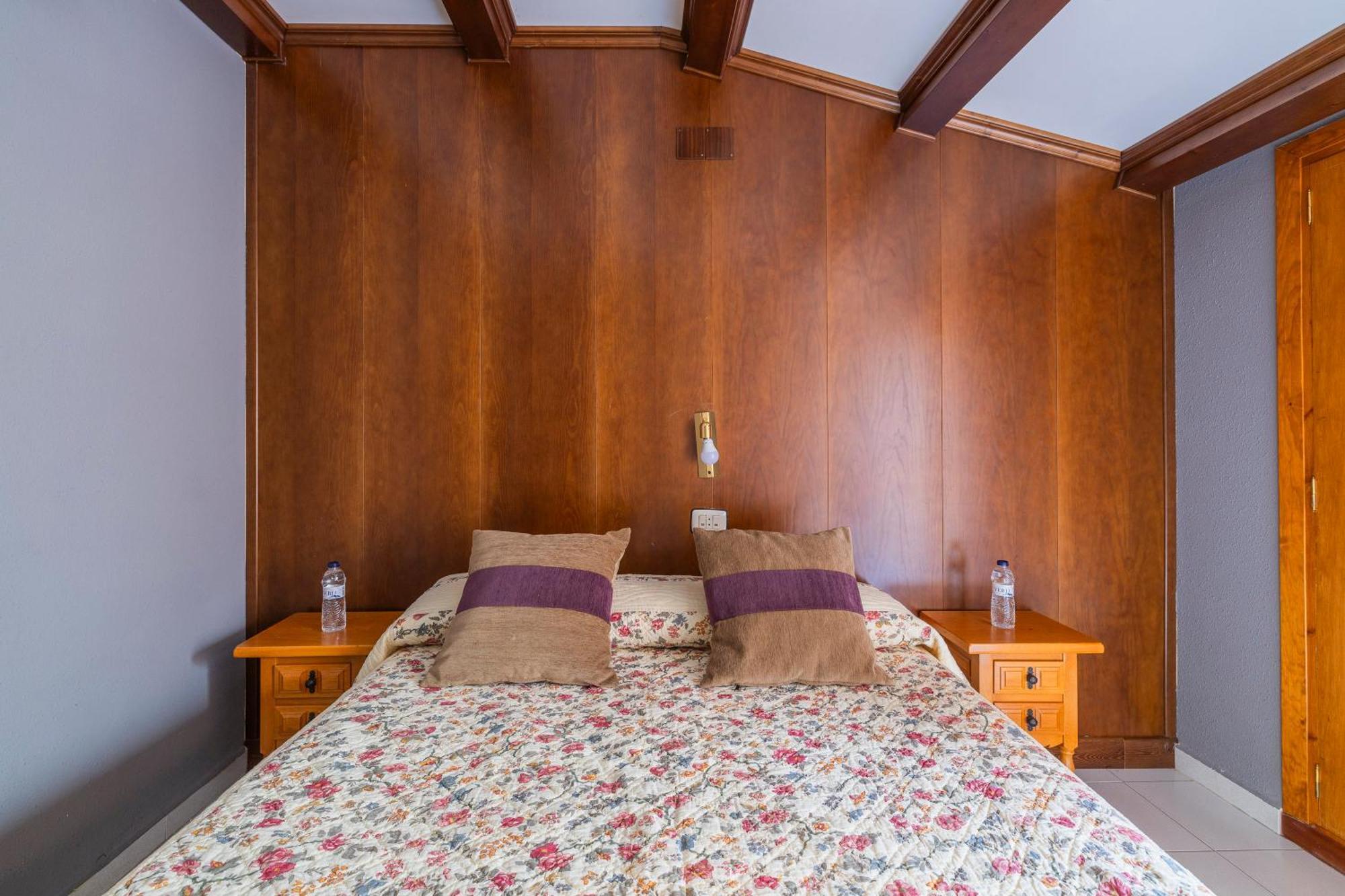 Hostal Los Valles Bielsa Eksteriør bilde